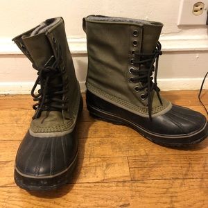 Men’s Sorels (size 8)